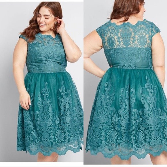 Chi Chi London Dresses & Skirts - NWT New Years Eve ChiChi London lace cocktail Dress